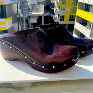 Aqua studded clogs (39EU)Espresso Gently enjoyed!Chic, comfy & great for posture